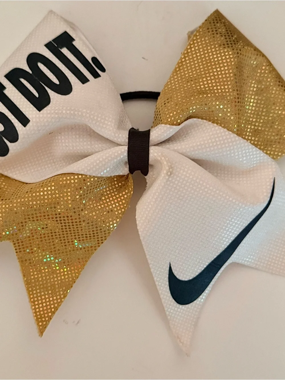 NFINITY cheer shoe case Vineyard vines Whale & /Gold Nike-StyleHair Bows